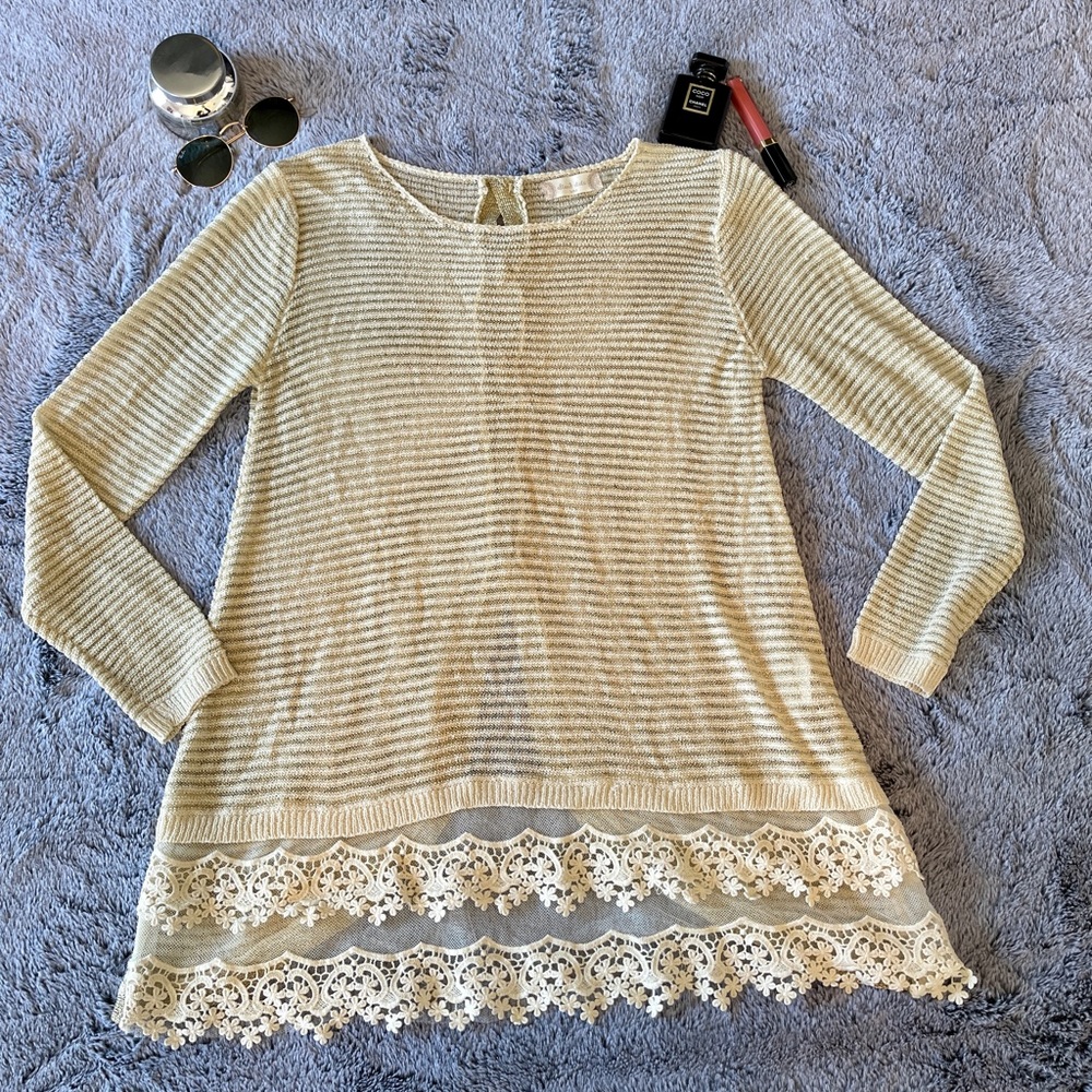 Alrar’d State lace top with gold hem and beads
